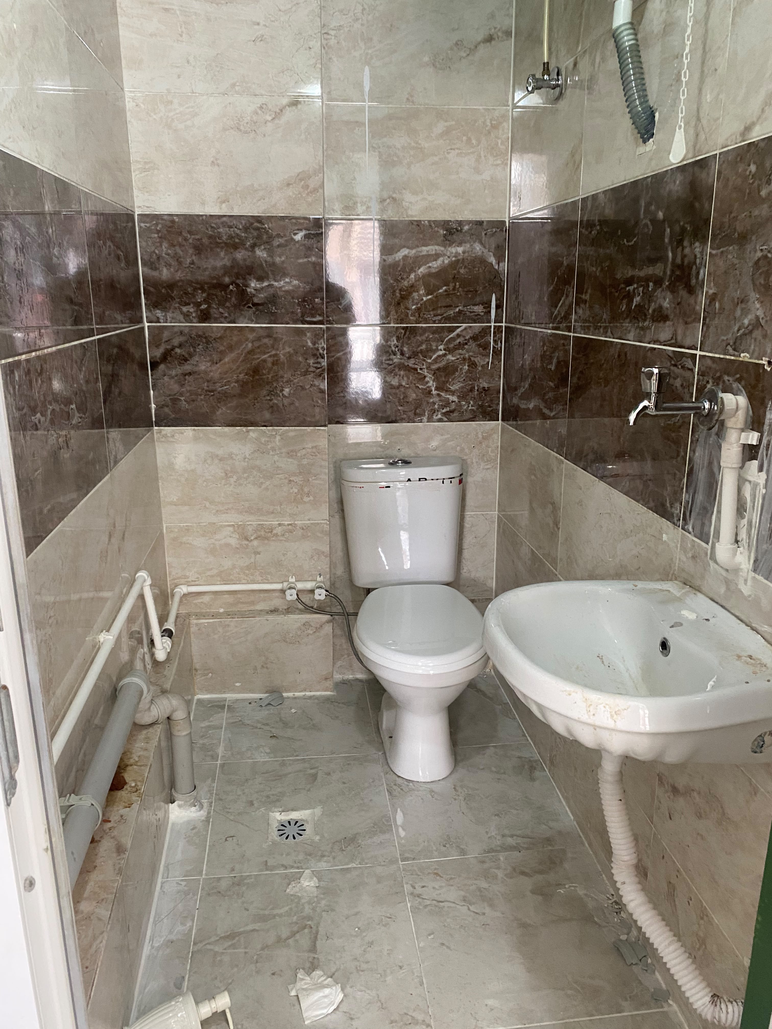 Uğur Sıhhi Tesisat tarafından tamamlanan banyo ve mutfak tesisat işi